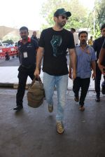Aditya Roy Kapoor snapped at airport on 24th Feb 2016